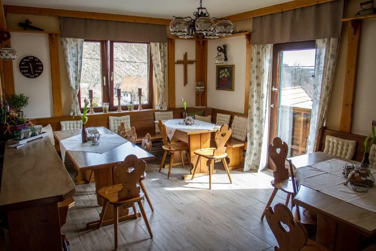 Weingut Stoff Bed & Breakfast Kitzeck im Sausal Ngoại thất bức ảnh